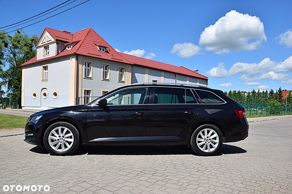 Skoda Superb 2.0 TDI Active DSG7 - 9