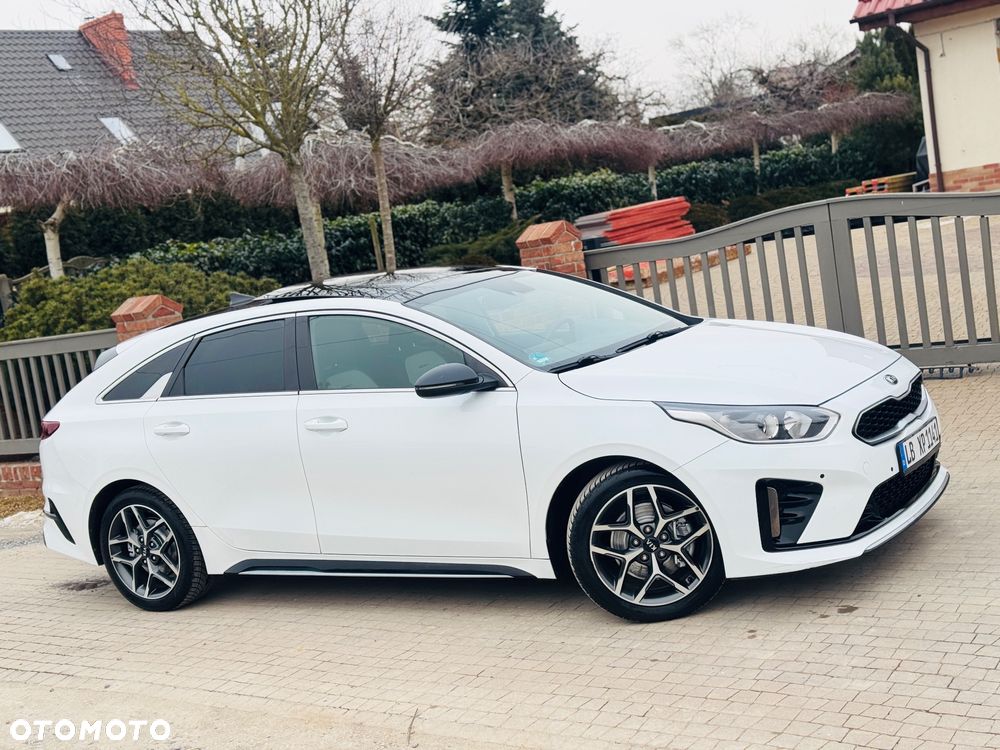 Kia ProCeed 1.5 T-GDI GT Line - 23