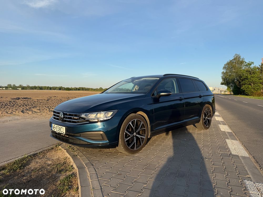 Volkswagen Passat Variant 1.5 TSI EVO Essence DSG - 8