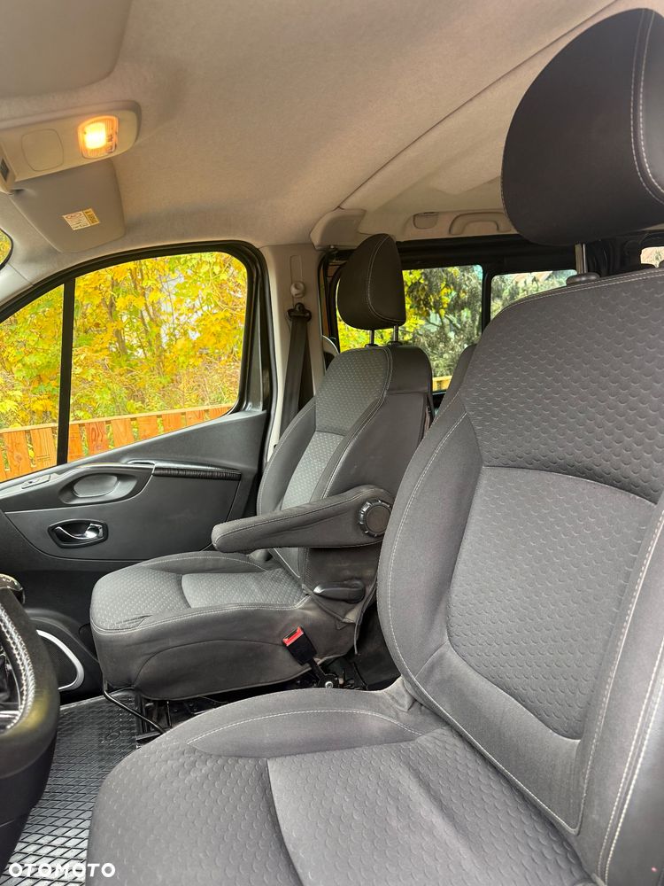 Opel Vivaro - 11