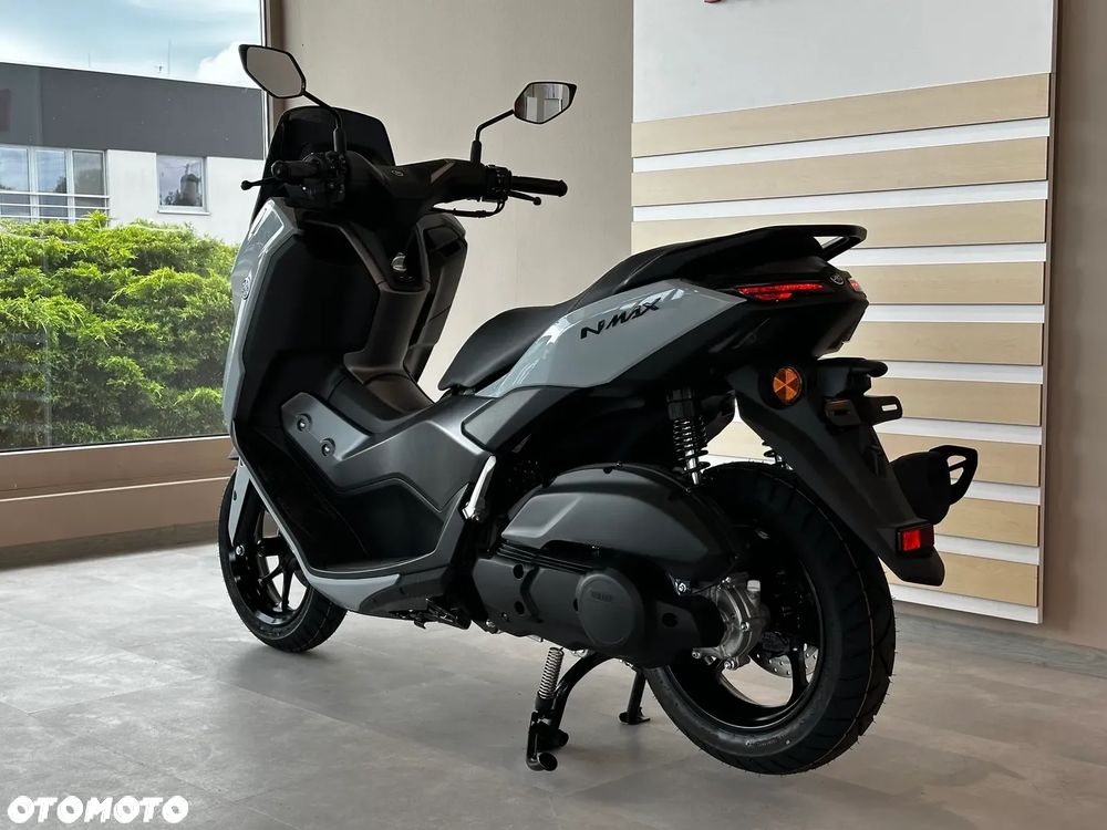 Yamaha NMAX - 5