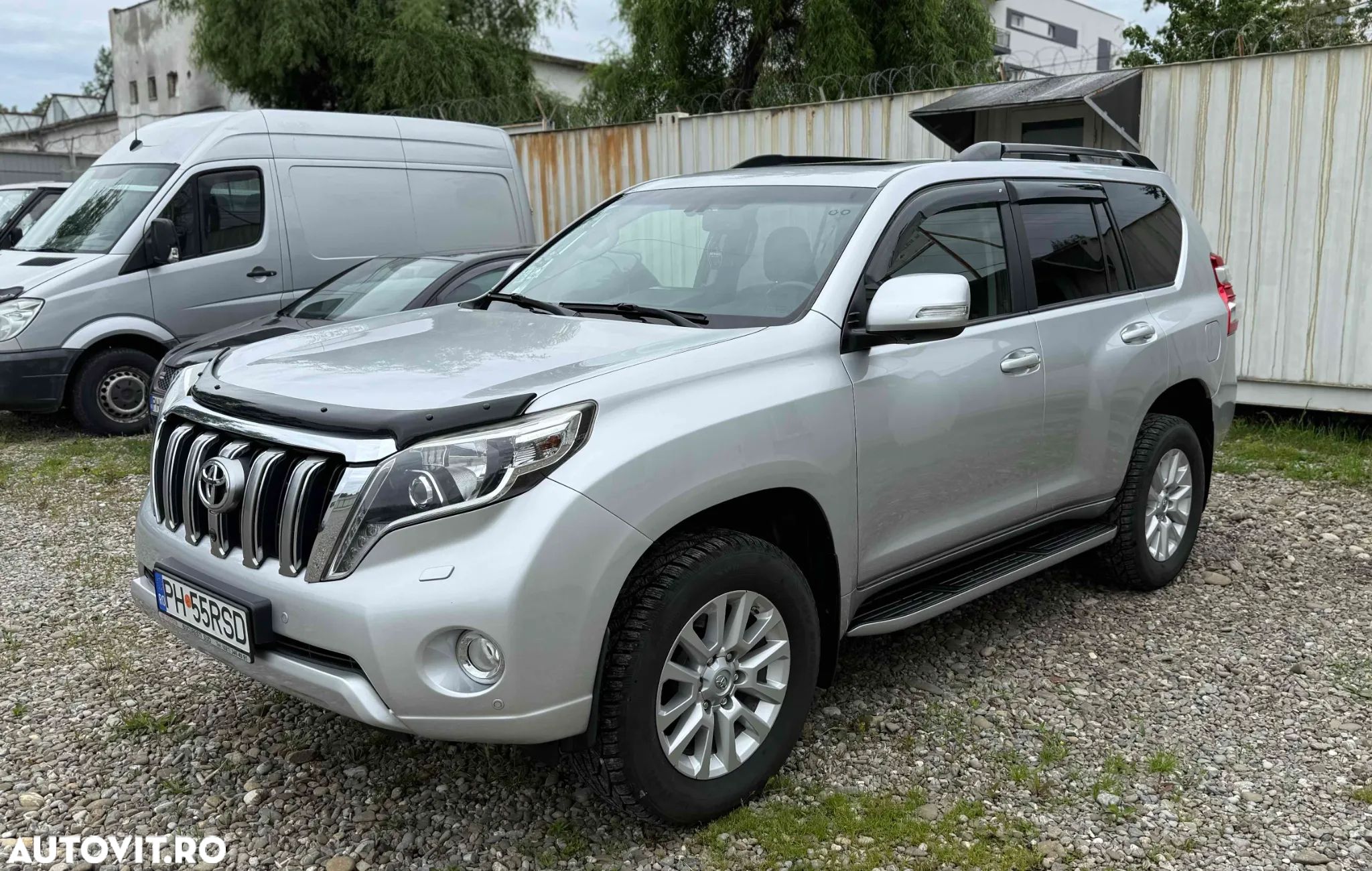 Toyota Land Cruiser - 3