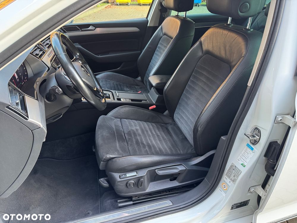 Volkswagen Passat 2.0 TDI SCR DSG Highline - 20