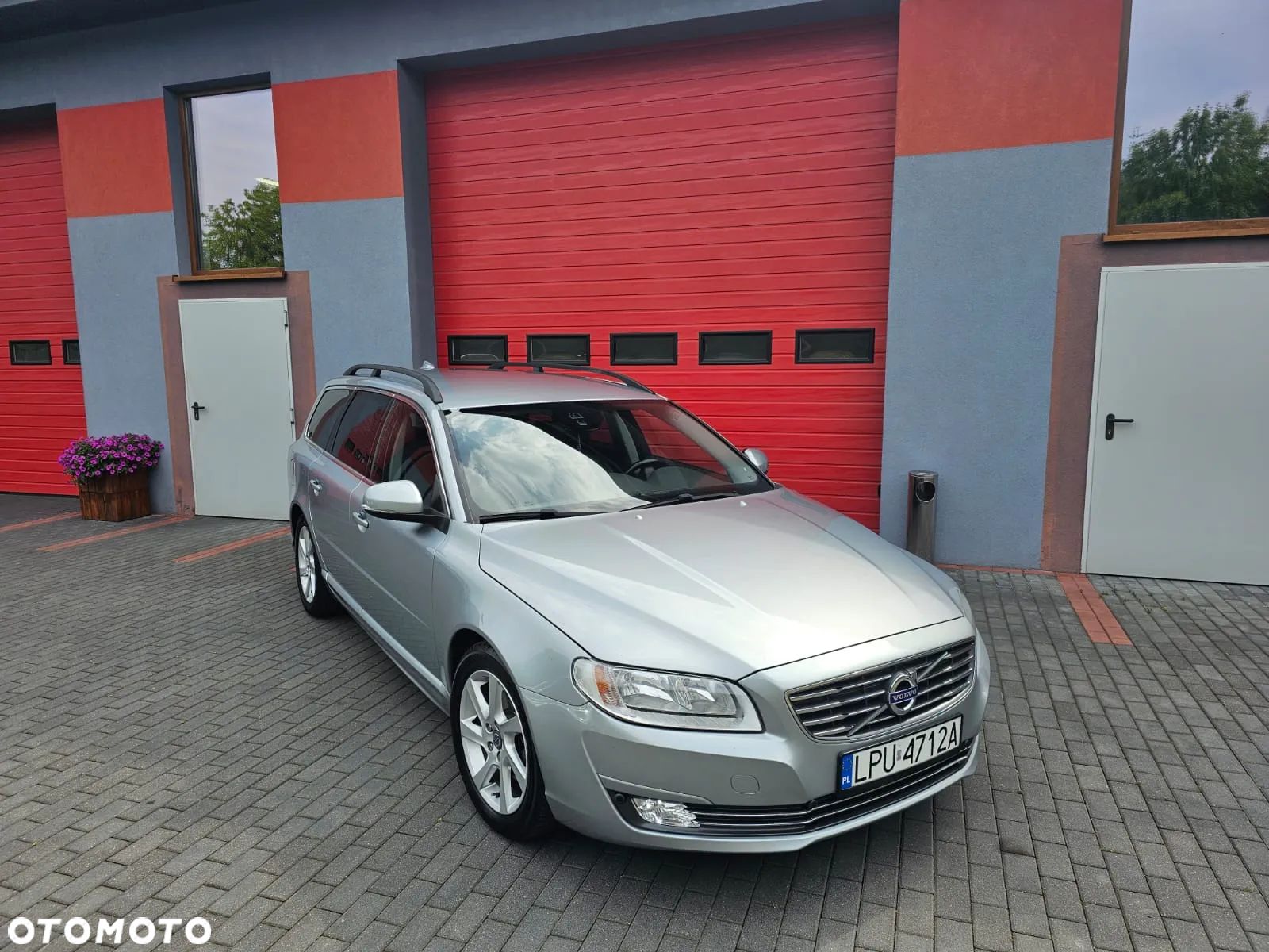 Volvo V70 D2 Geartronic Powershift Momentum - 1