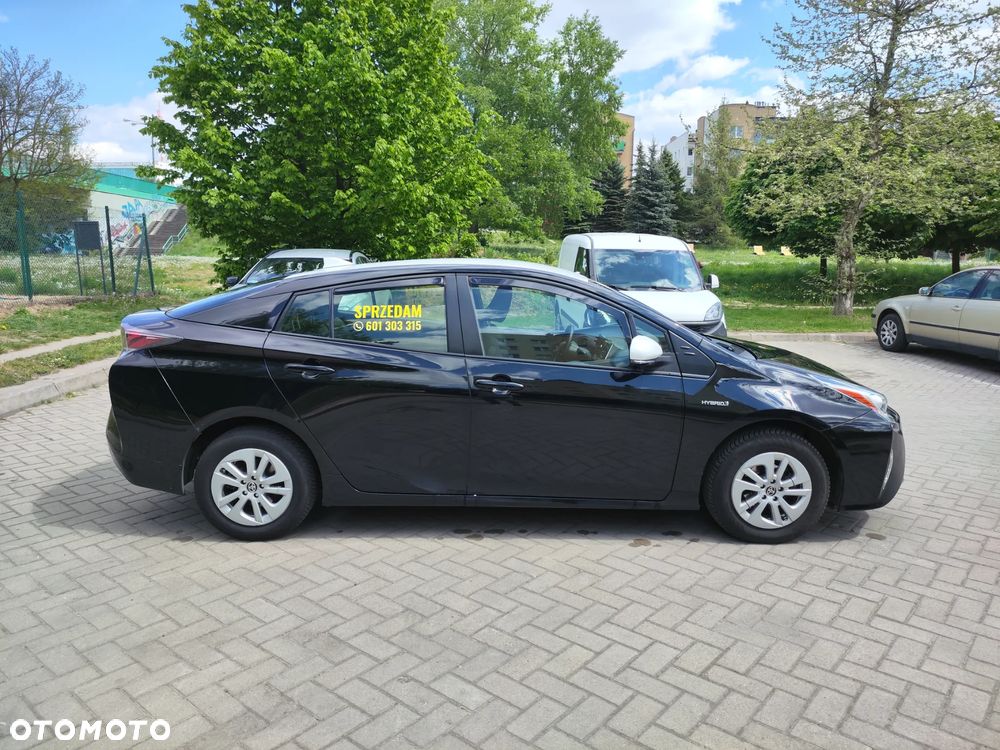 Toyota Prius Hybrid - 6
