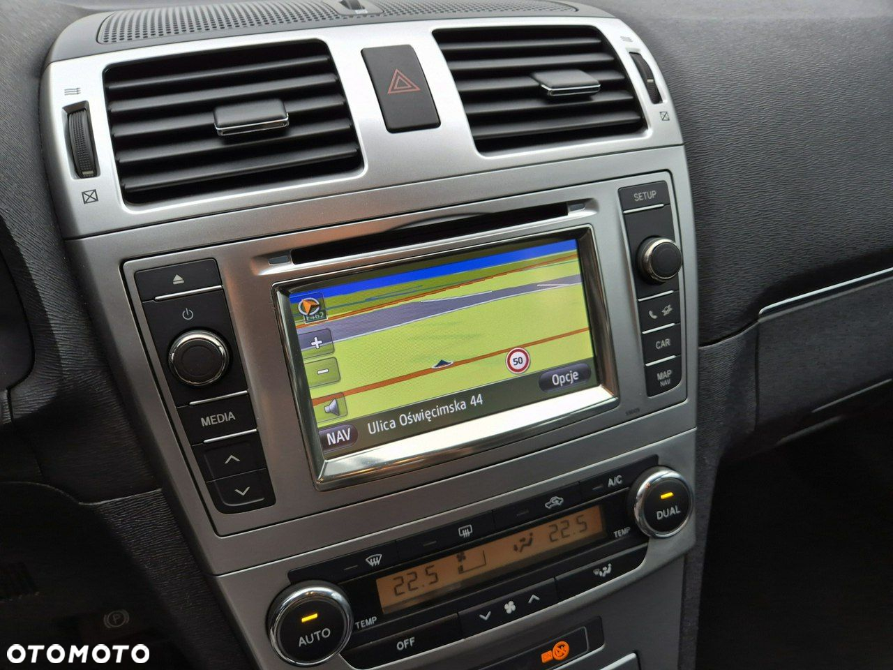 Toyota Avensis - 15