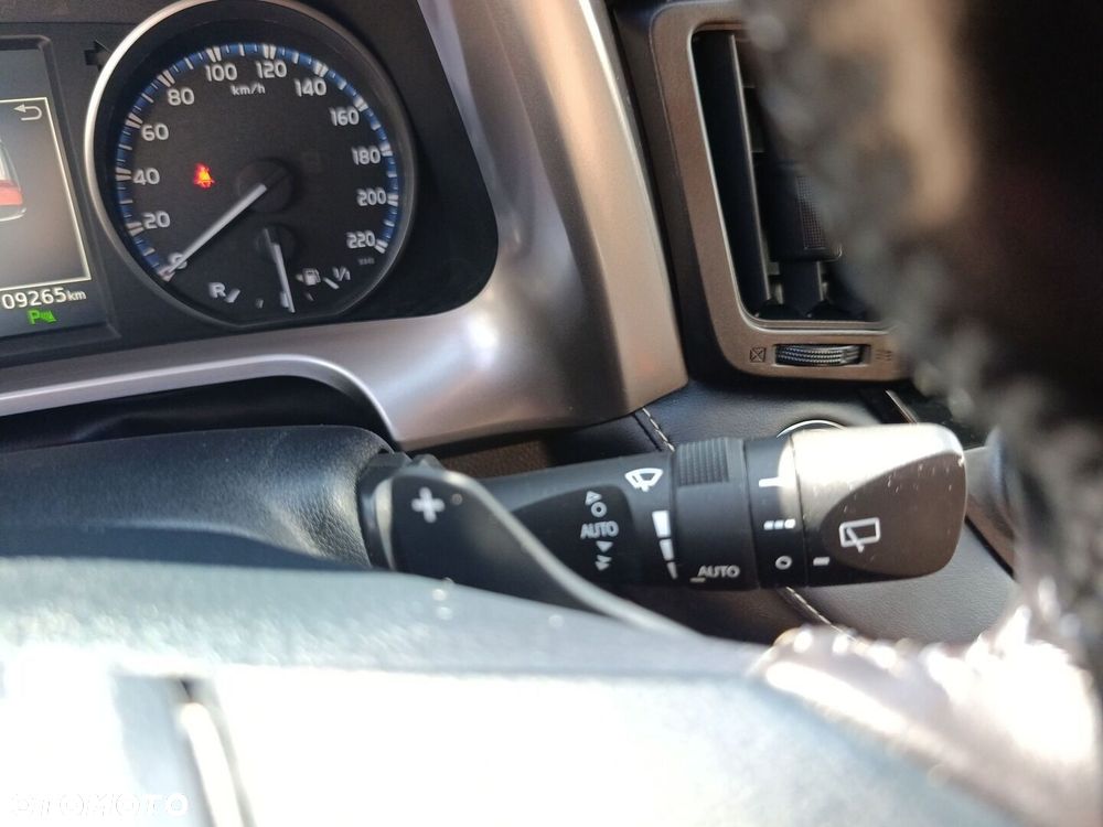 Toyota RAV4 - 28