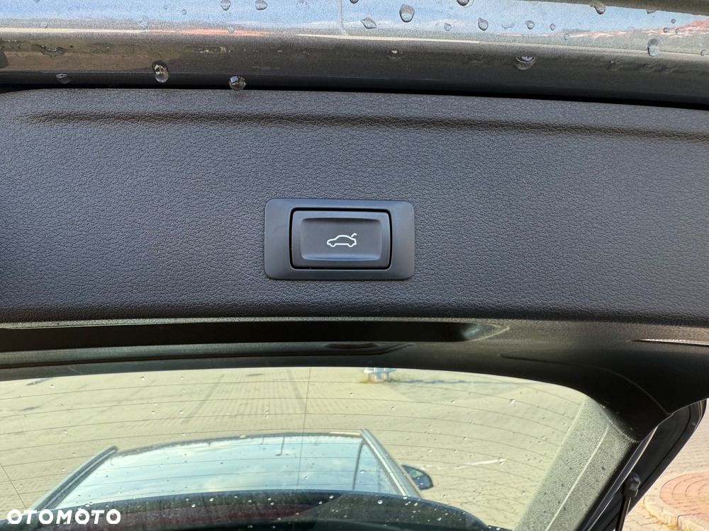 Audi A4 Avant 2.0 TDI S tronic - 17