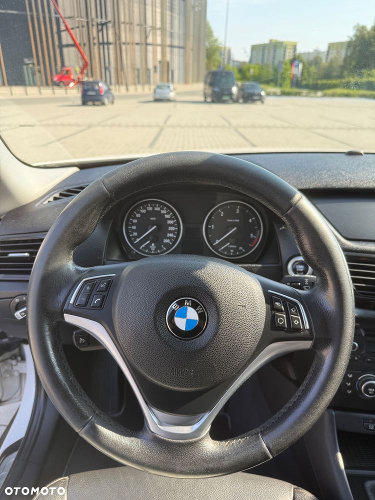 BMW X1 xDrive20d - 12