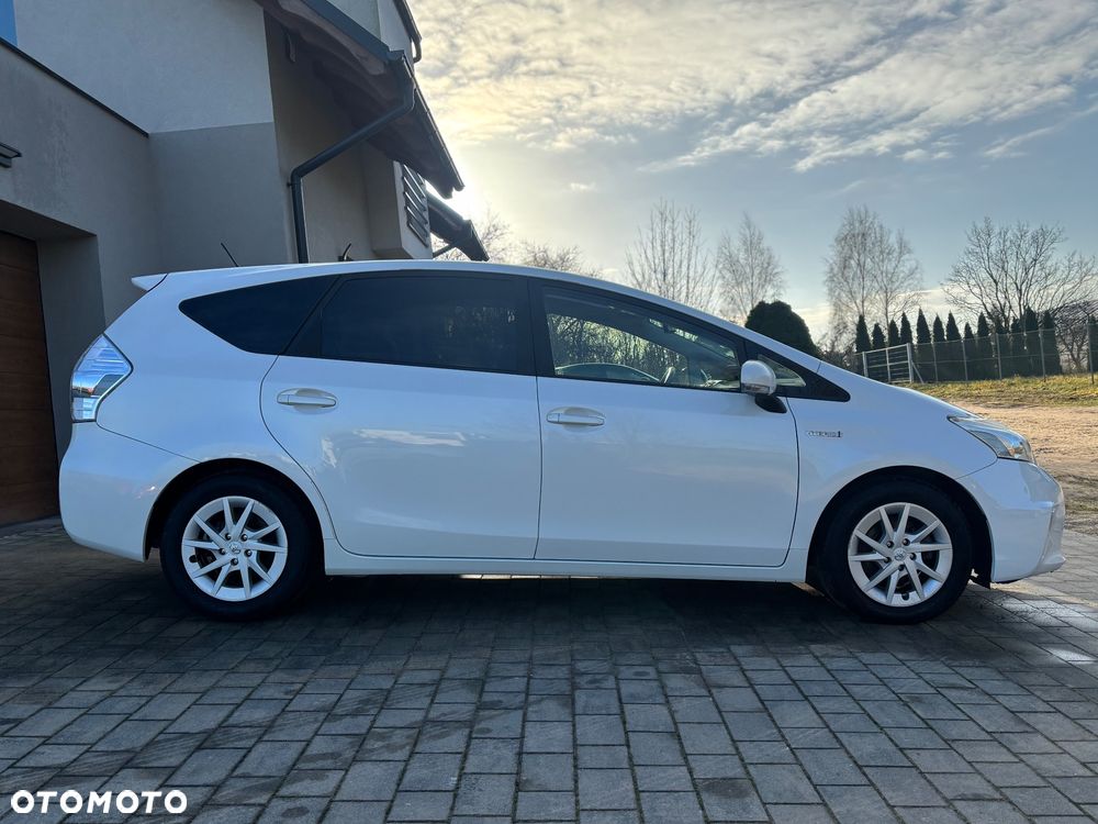 Toyota Prius 1.8 HSD Premium - 10