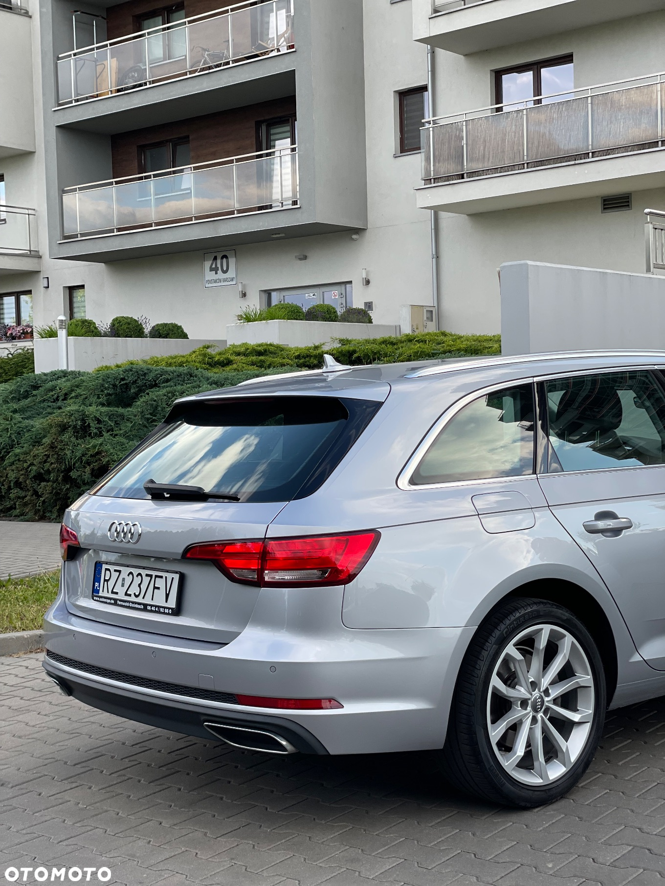 Audi A4 Avant 35 TDI S tronic - 13