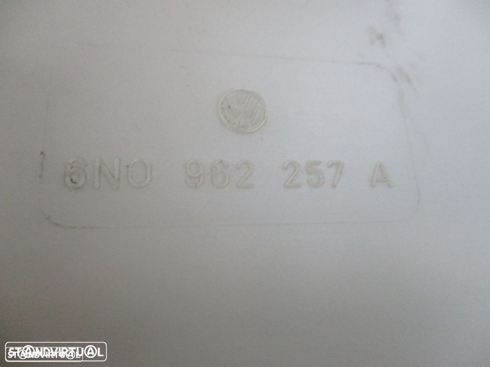 Bomba de vacuo / fecho central vw polo - 2