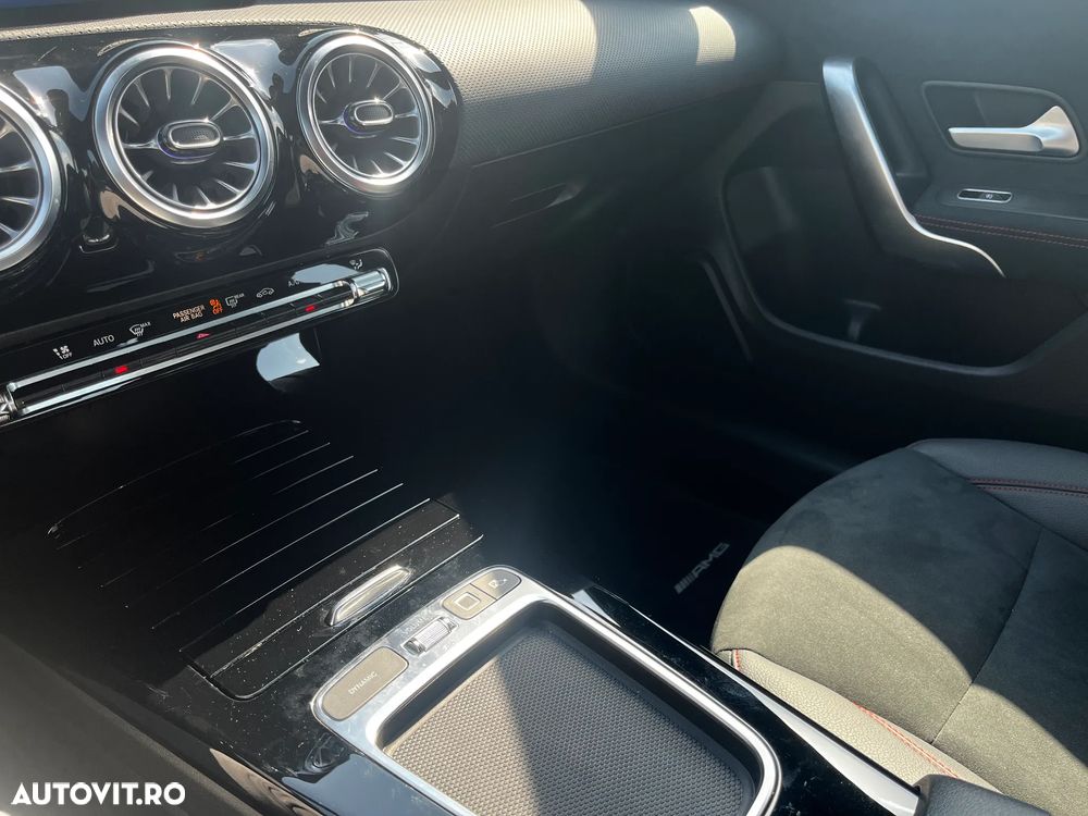 Mercedes-Benz CLA 180 MHEV Coupe - 21