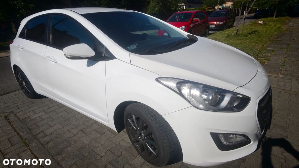 Hyundai i30 1.6 CRDi BlueDrive Comfort - 25