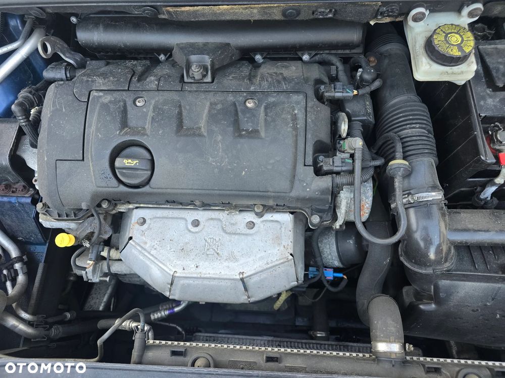 Peugeot 308 1.6 Premium - 17