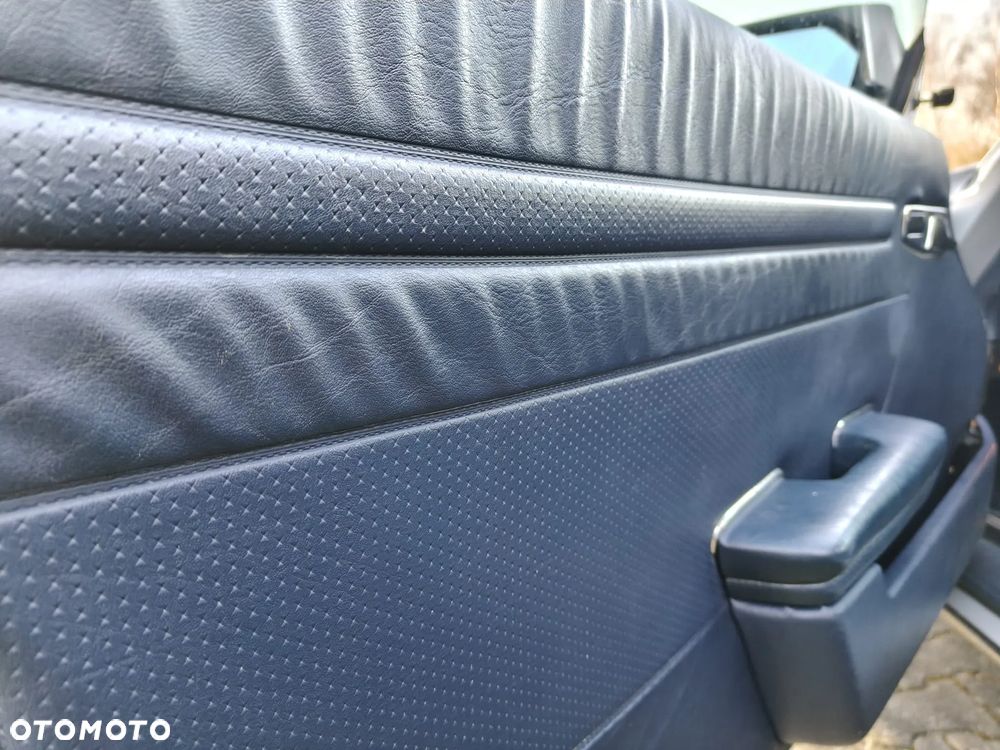 Mercedes-Benz SLC - 13