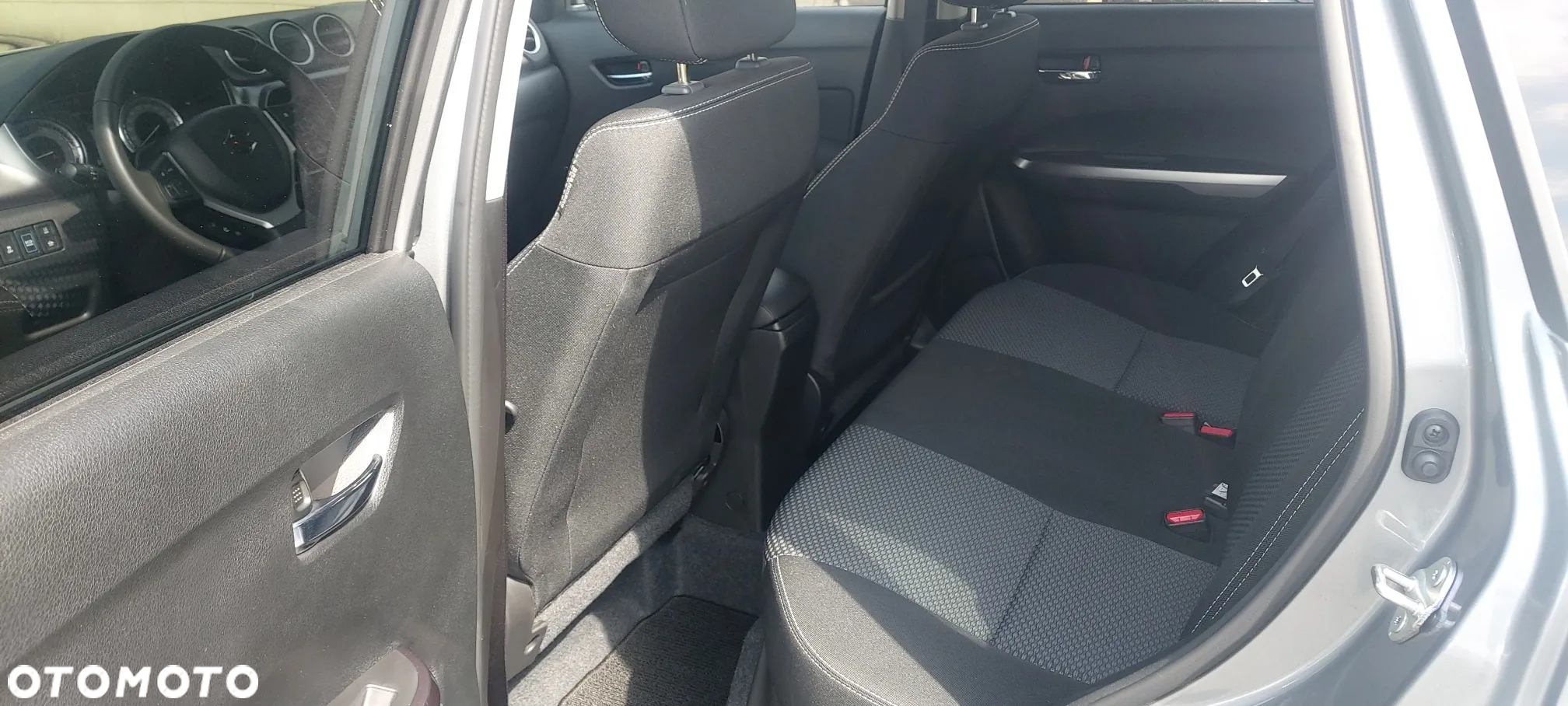 Suzuki Vitara 1.5 Strong Hybrid Premium 2WD AGS - 8
