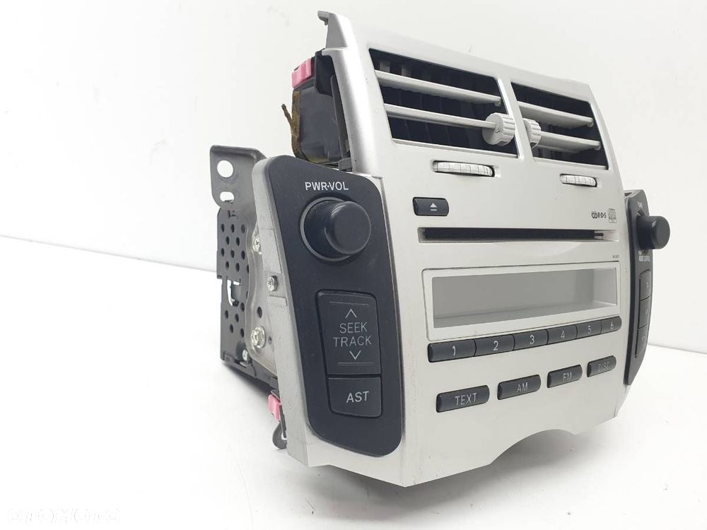 RADIO FABRYCZNE 86120-0D200 TOYOTA YARIS II 2006 EUROPA - 3