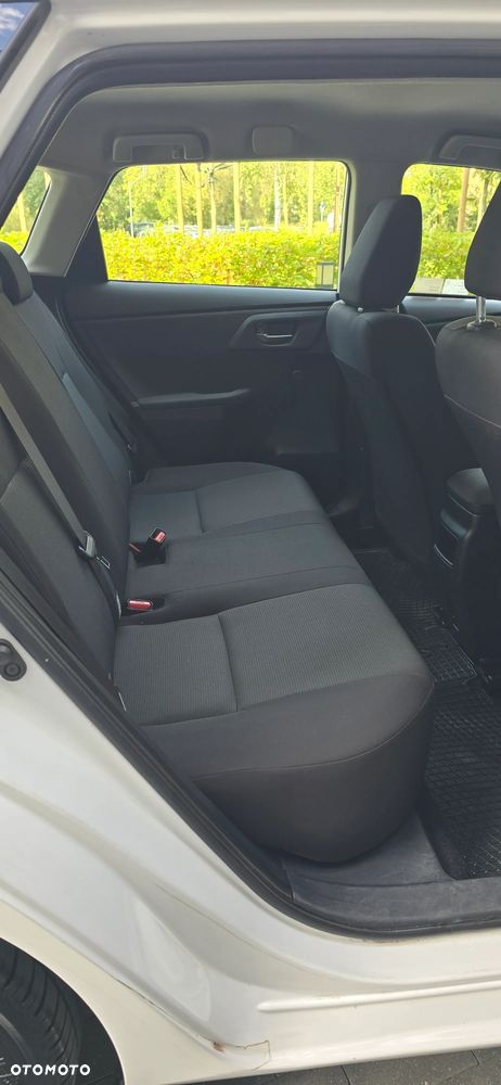 Toyota Auris 1.4 D-4D Life - 12