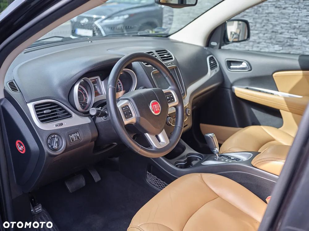Fiat Freemont 2.0 Multijet Black Code AWD - 25