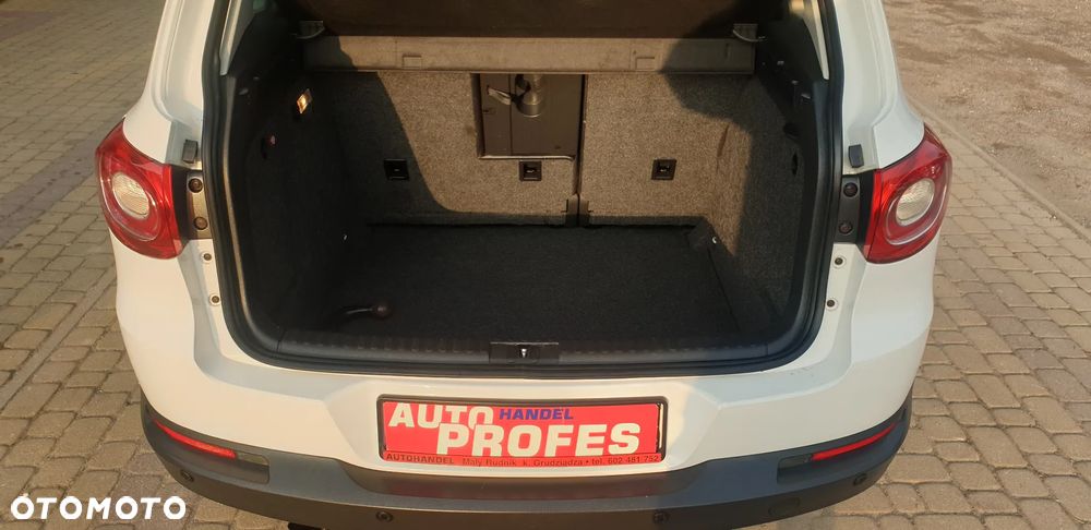 Volkswagen Tiguan - 9