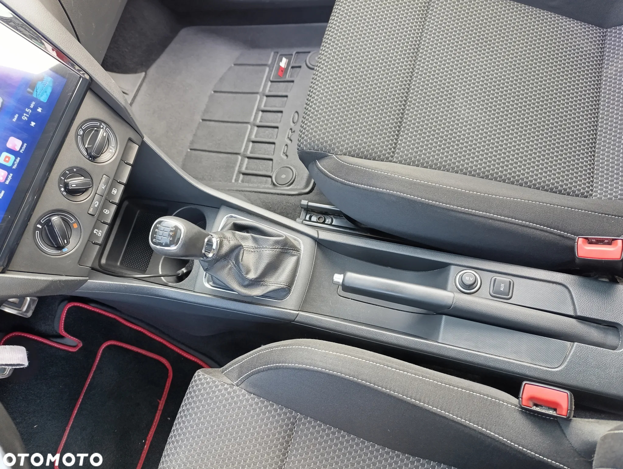 Skoda RAPID 1.2 TSI Ambition - 21