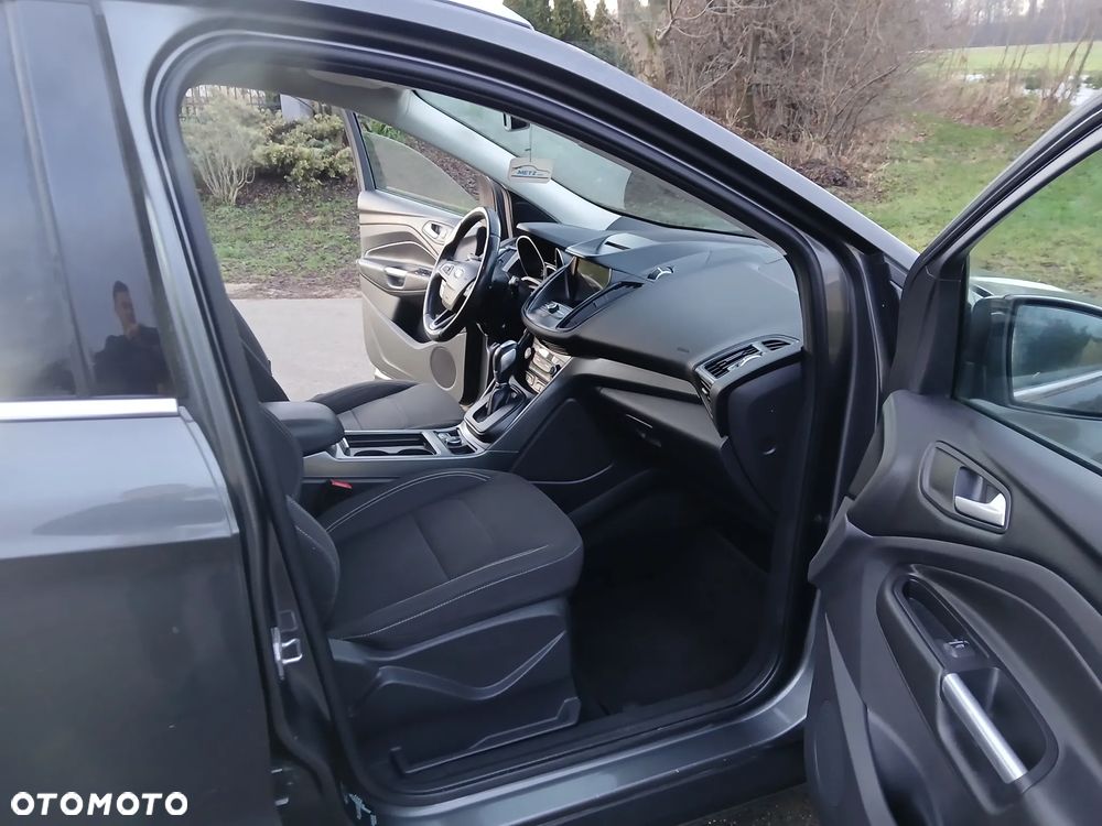 Ford Kuga 2.0 TDCi 4x4 Titanium - 26