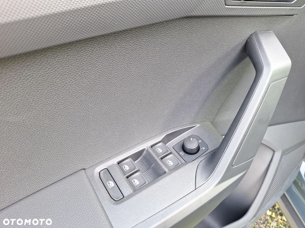 Seat Arona 1.0 TSI Style S&S DSG - 13