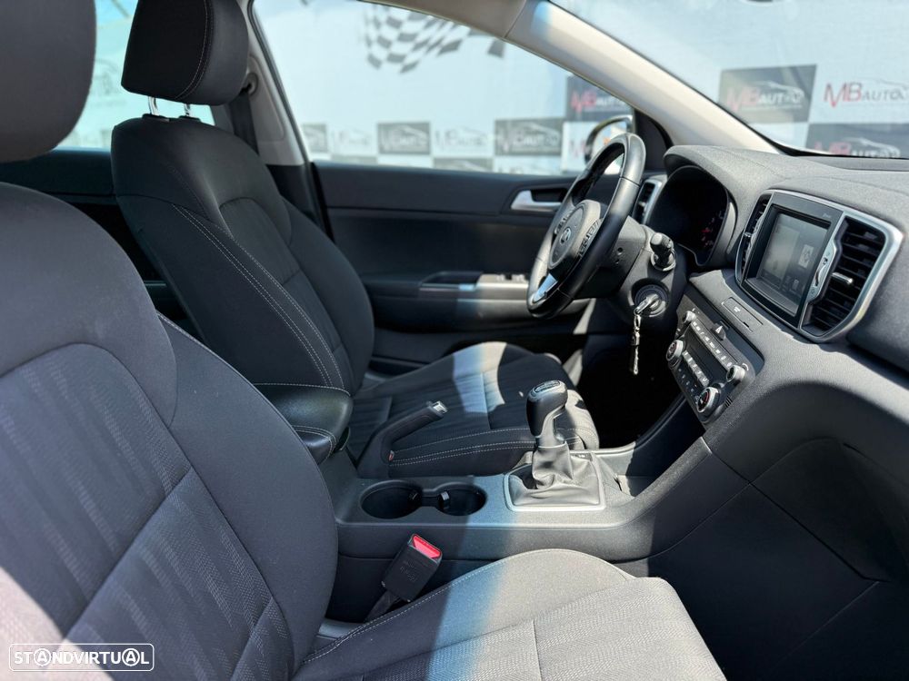 Kia Sportage 1.6 GDI ISG Nav Line - 38