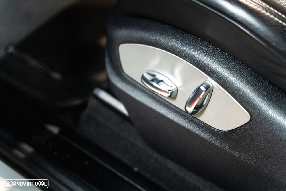 Porsche Macan T - 17