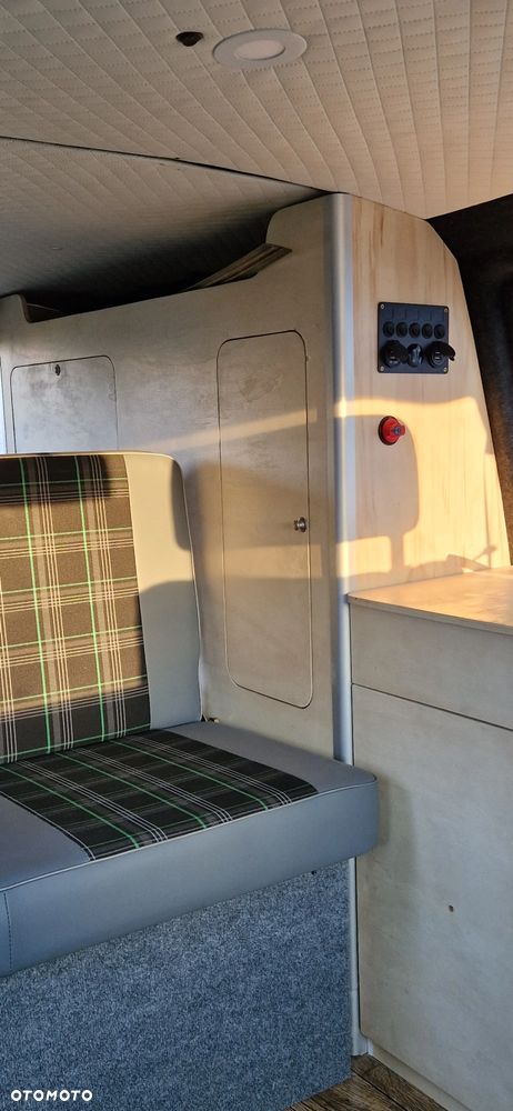 Volkswagen Transporter Standard - 11