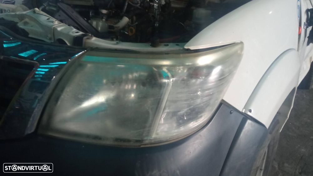 FAROL ESQUERDO TOYOTA HILUX KUN - 1