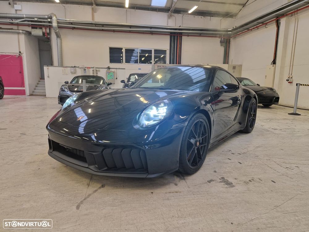 Porsche 911 (992) Carrera GTS - 4