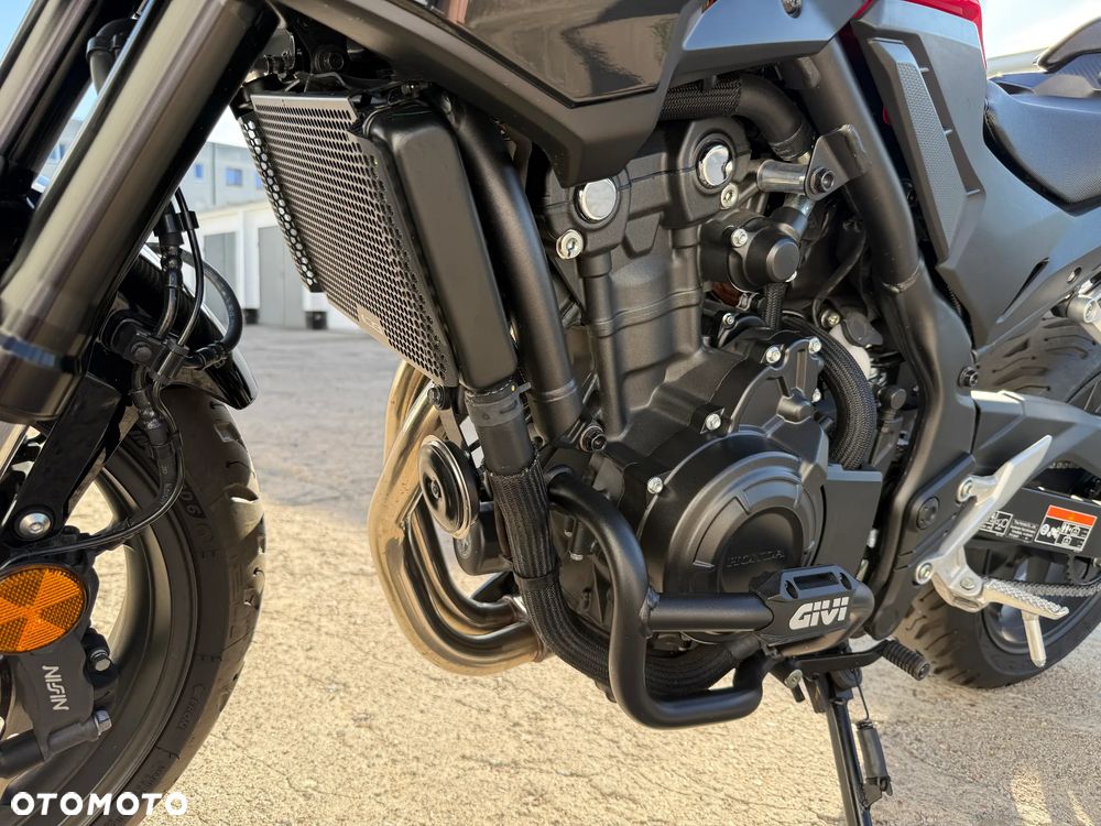 Honda CB - 8