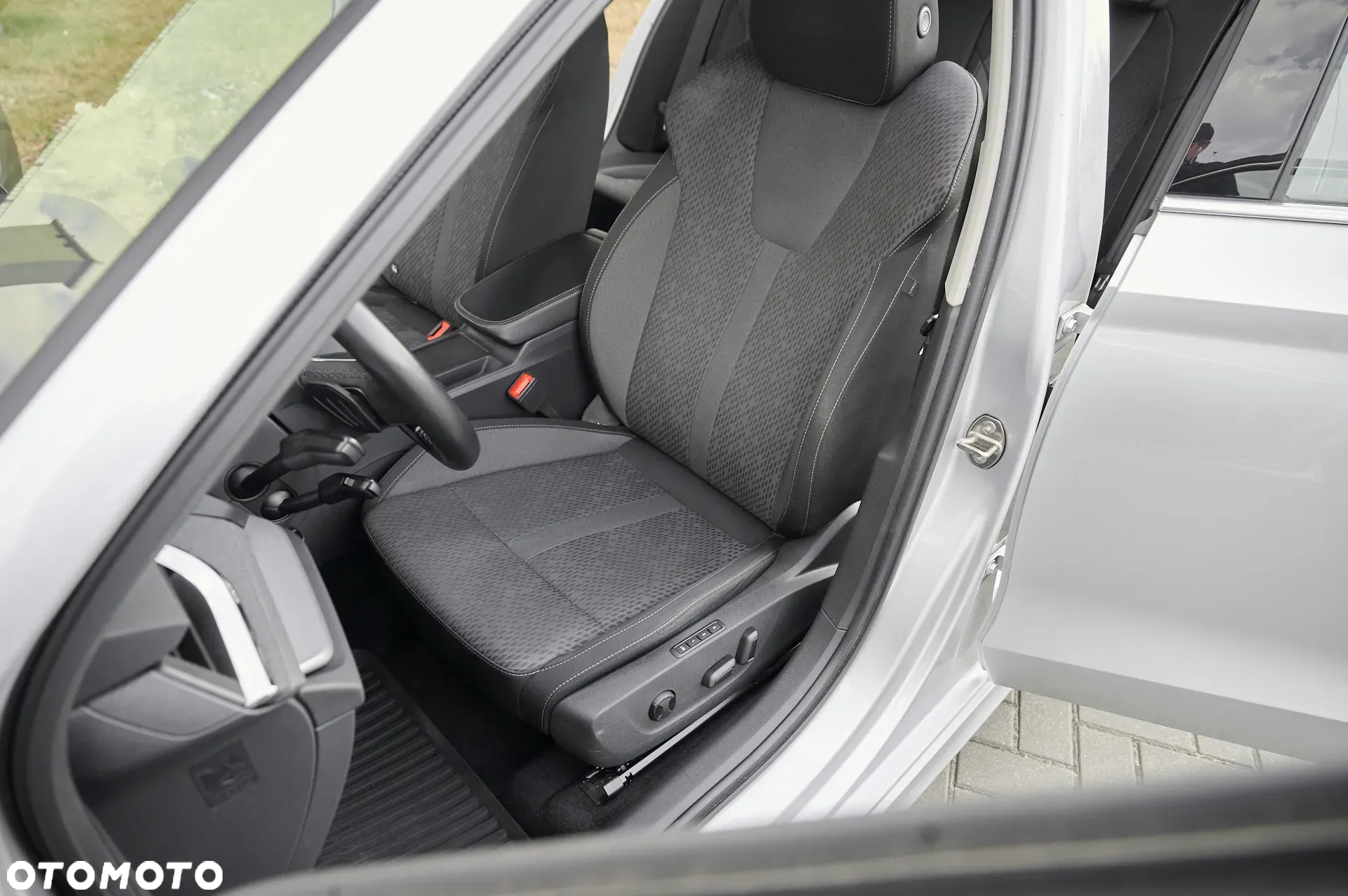 Skoda Octavia 2.0 TDI Ambition DSG - 5