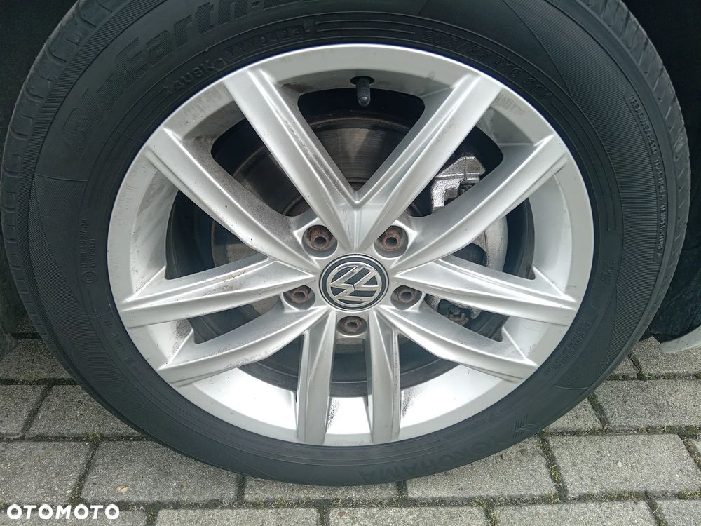 Volkswagen Golf - 8