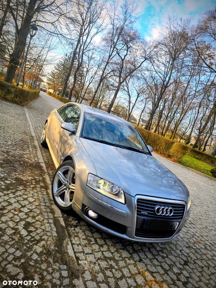 Audi A8 4.2 TDI Quattro - 1