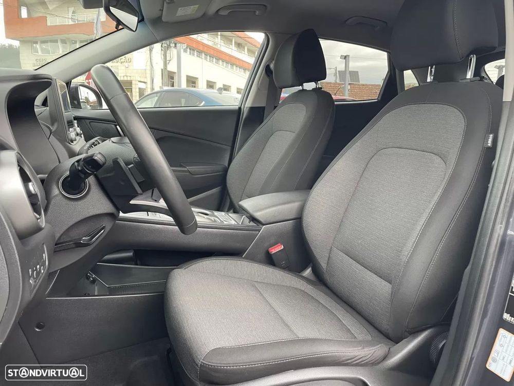 Hyundai Kauai - 11