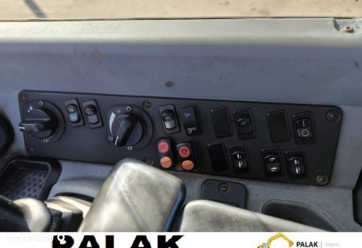 New Holland Ładowarka  NEW HOLLAND  W 80 C , 2015 rok,NOWE OPONY - 8