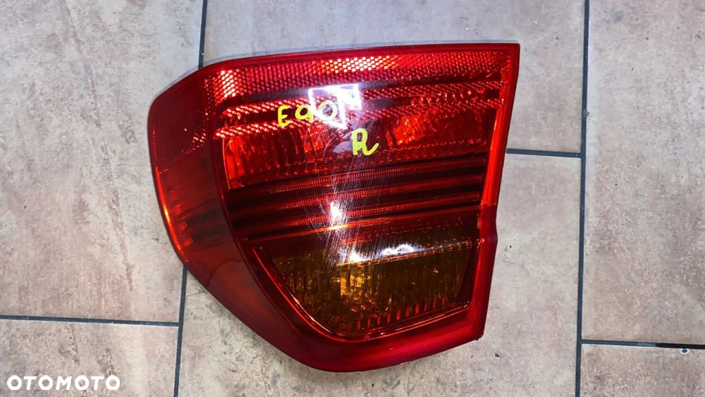 BMW 3 E90 LAMPA PRAWY TYŁ SEDAN 6937458 - 1