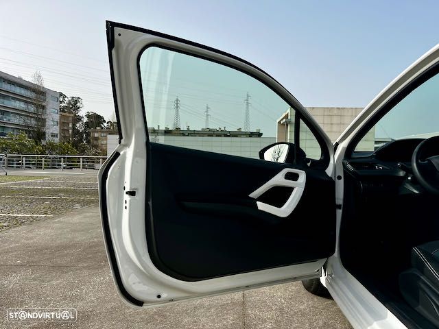 Peugeot 208 1.0 VTi Active - 24