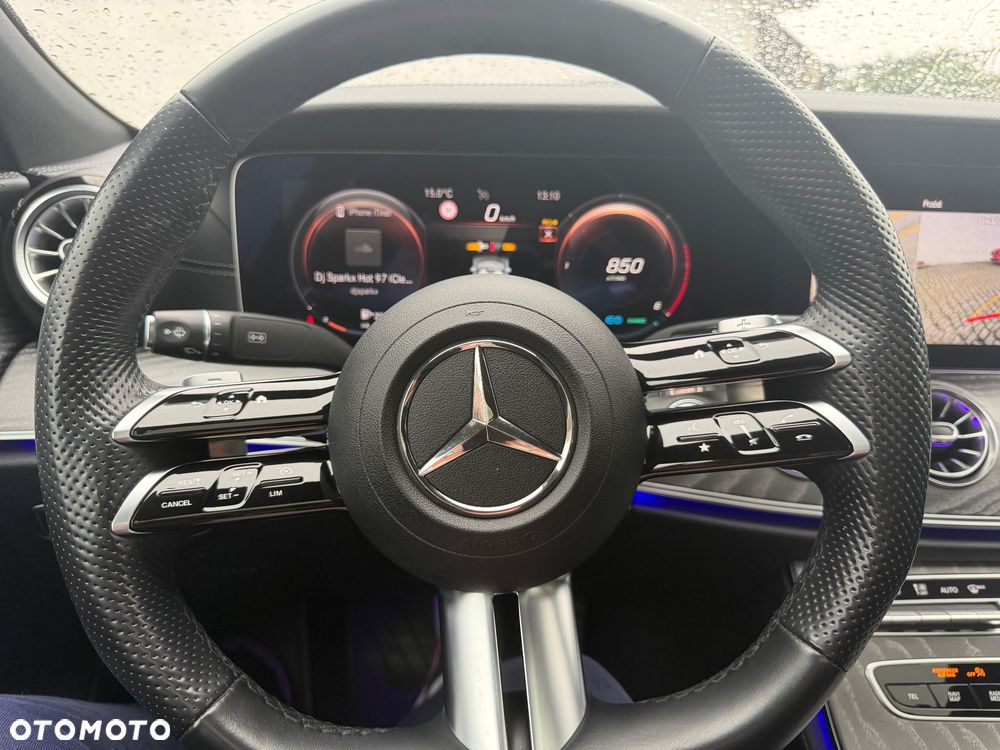 Mercedes-Benz CLS 300 d 4-Matic AMG - 26