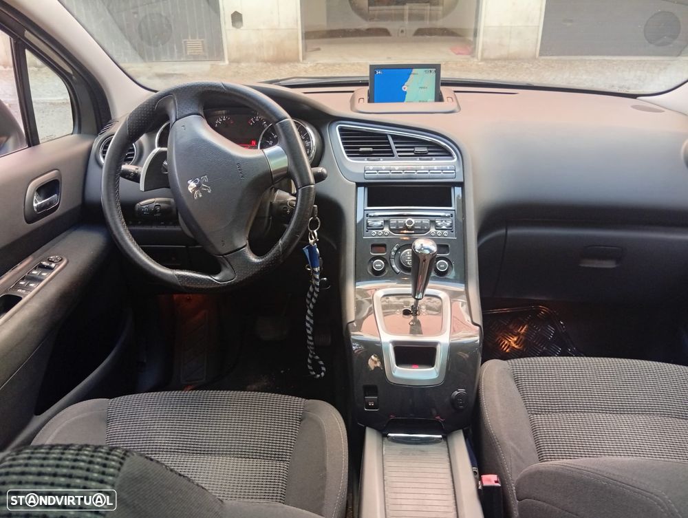 Peugeot 5008 1.6 E-HDi 5L Allure 2-Tronic - 13