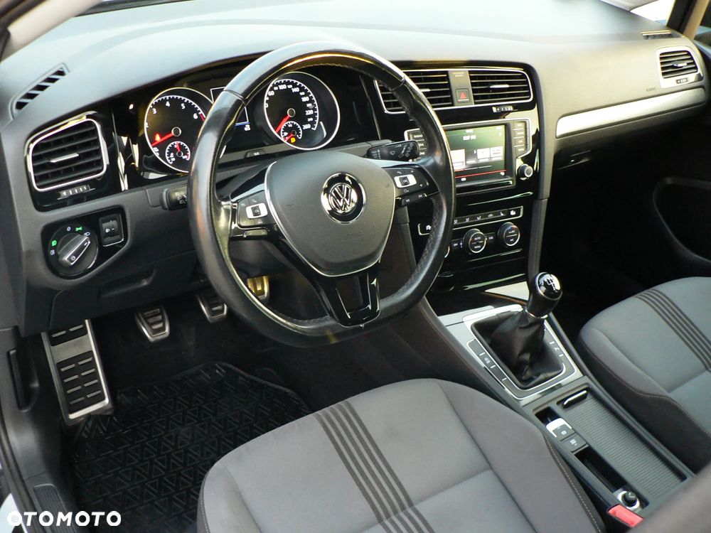 Volkswagen Golf 1.2 TSI BlueMotion Technology Allstar - 19