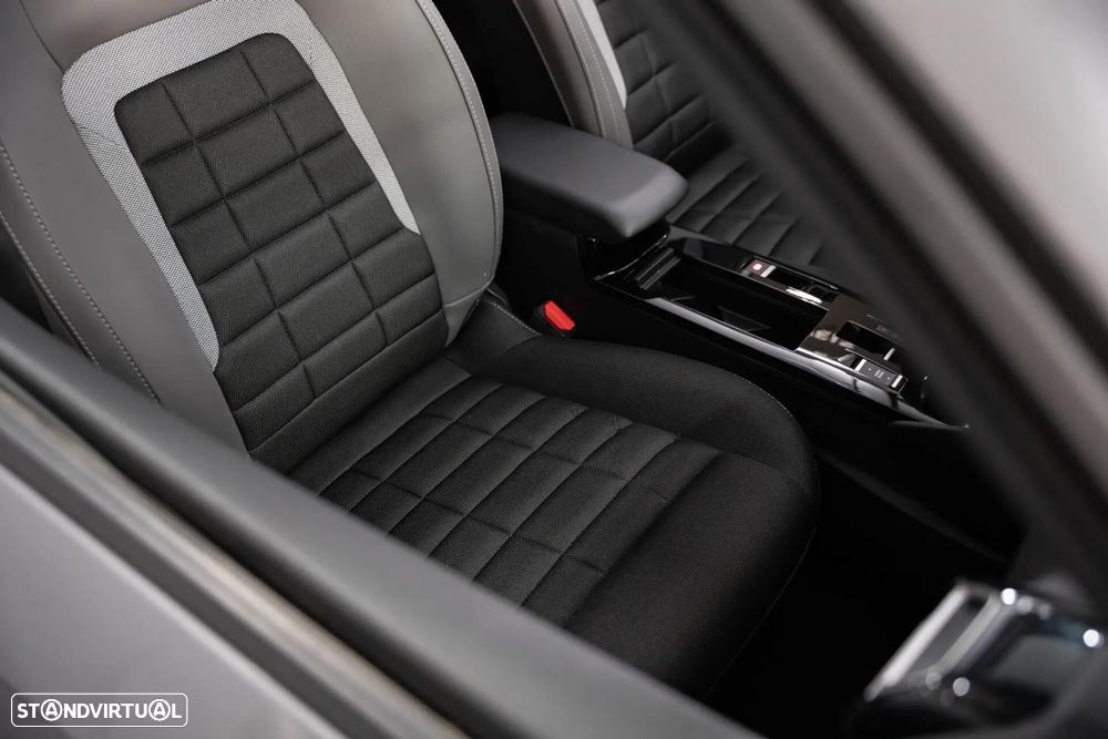 Citroën e-C4 50 kWh Autonomia Conforto Plus - 21