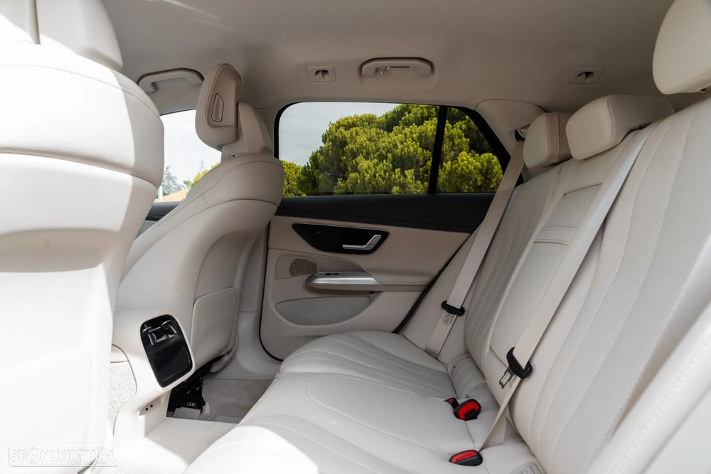 Mercedes-Benz E 300 de 4Matic All-Terrain - 20