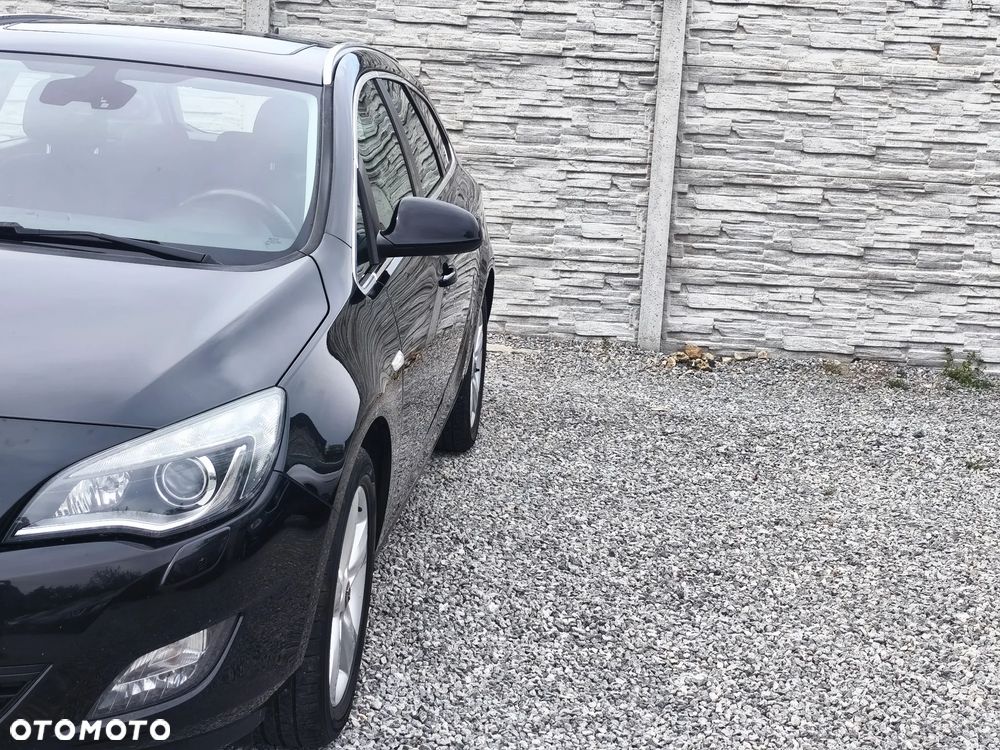 Opel Astra 1.6 Turbo Cosmo - 18