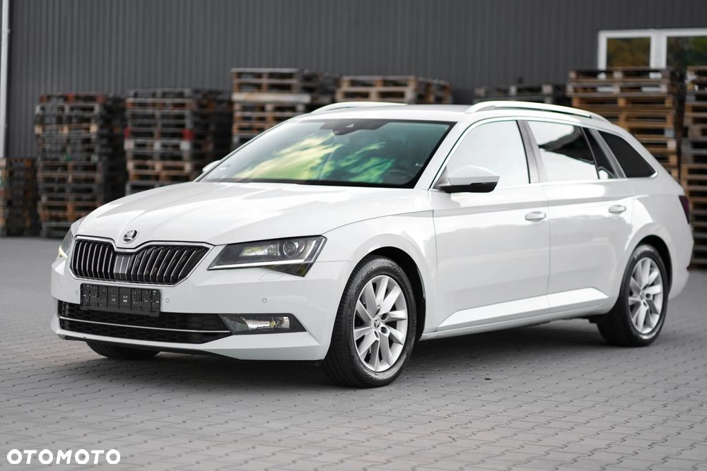 Skoda Superb 2.0 TDI Sportline DSG - 6