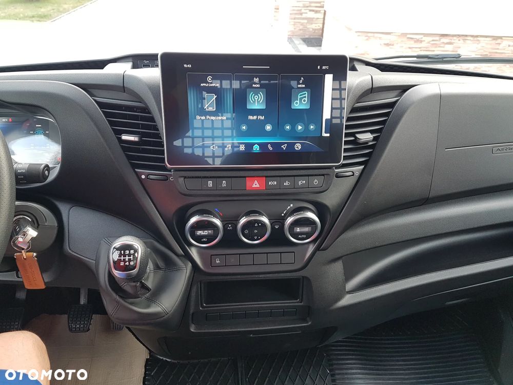 Iveco DAILY; 50C/18-POWER,12-PALET,PRZEBIEG; 17 TYŚ KM! - 33