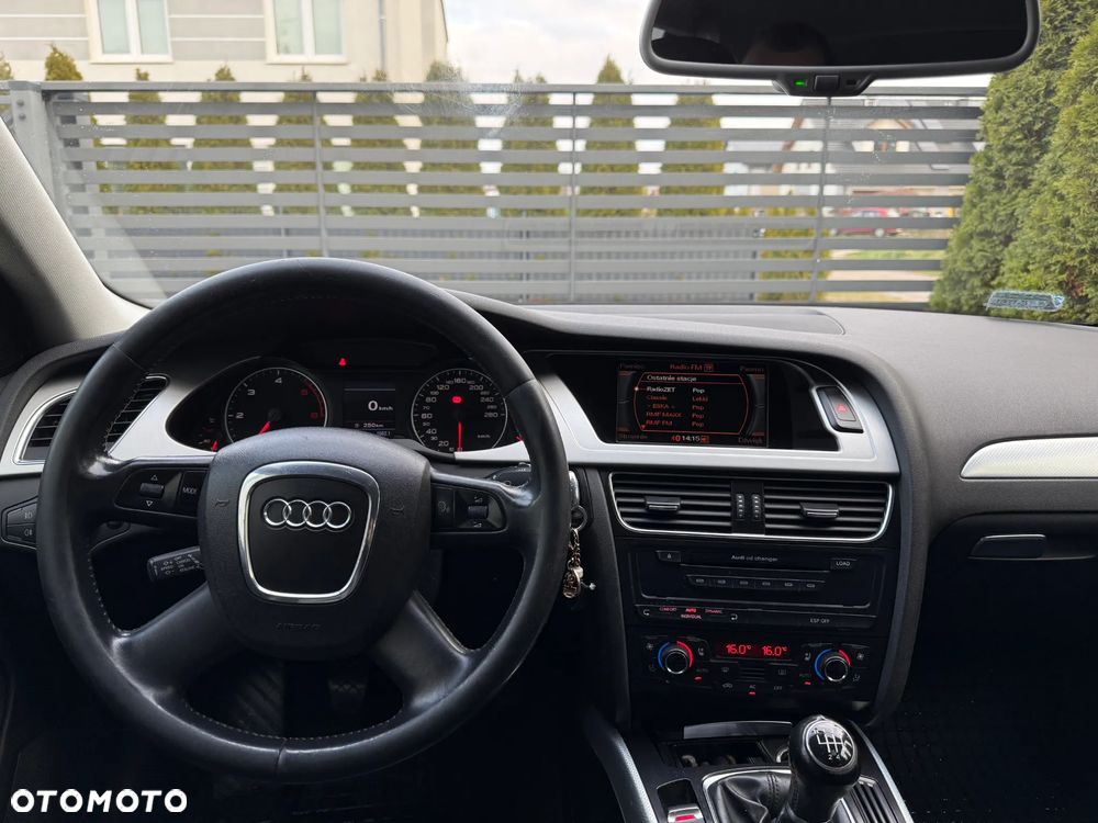 Audi A4 Avant 2.0 TDI - 14